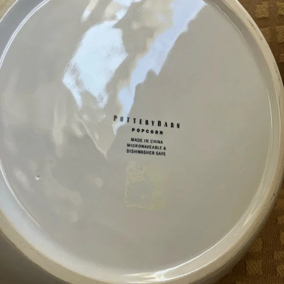 Vintage Pottery Barn Large White Ceramic Popcorn Serving Bowl or mixing bowl - Picture 5 of 12